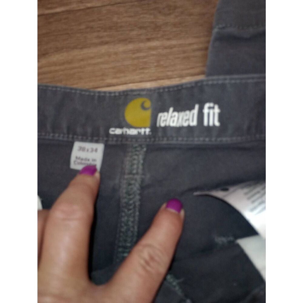 Carhartt relaxed fit cargo pants. Size 38x34 please see listing - Picture 7 of 9